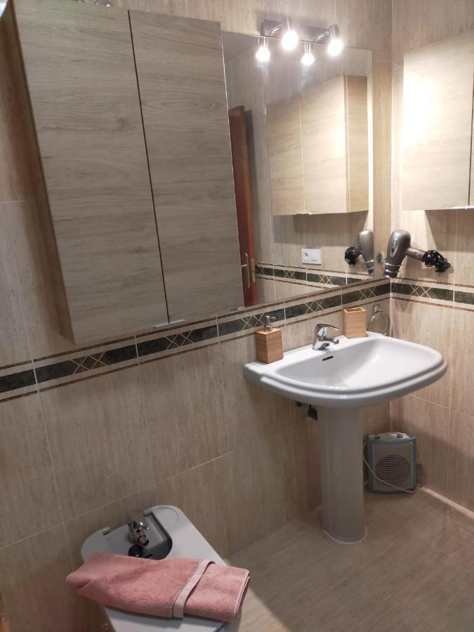 Estudio Tipo Loft En El Centro De Mugardos Bagian luar foto
